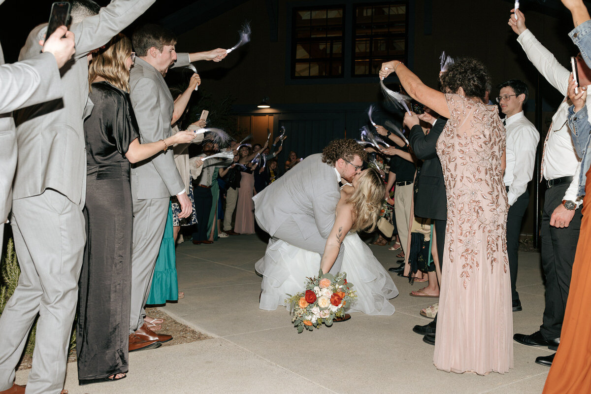canopy-grove-wedding-wilson-laurenkovacikphotography-981