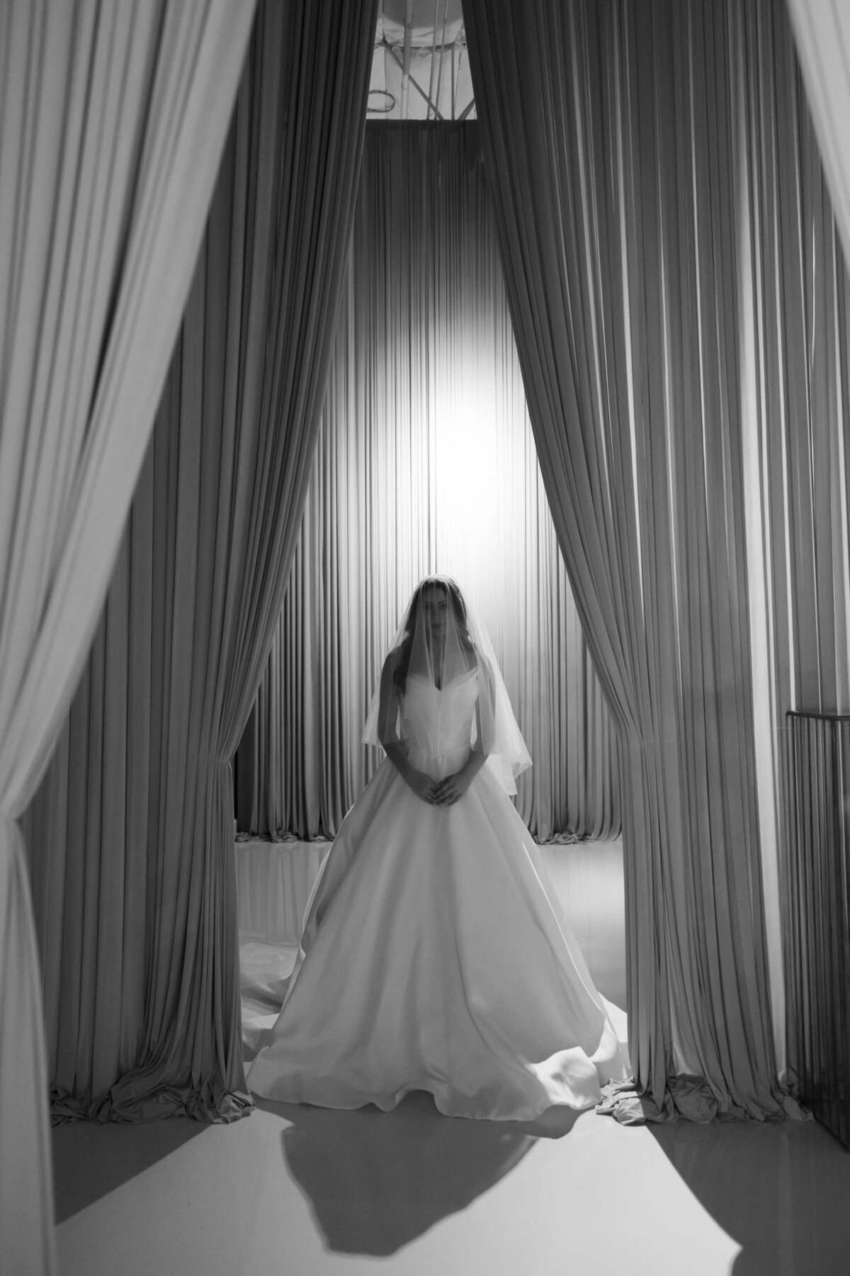 105_riskyexposure_n_las-vegas-elopement-photography-weddings