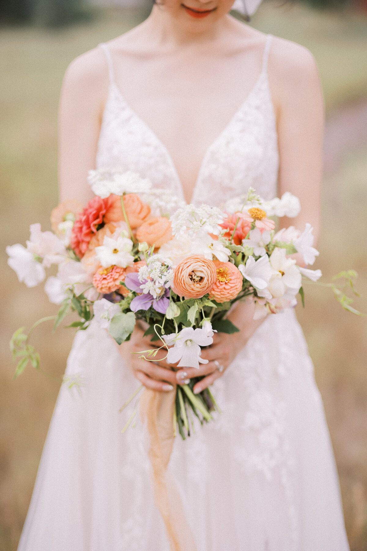 floral-and-field-design-bespoke-wedding-floral-styling-calgary-alberta-yoon-taesuk-14