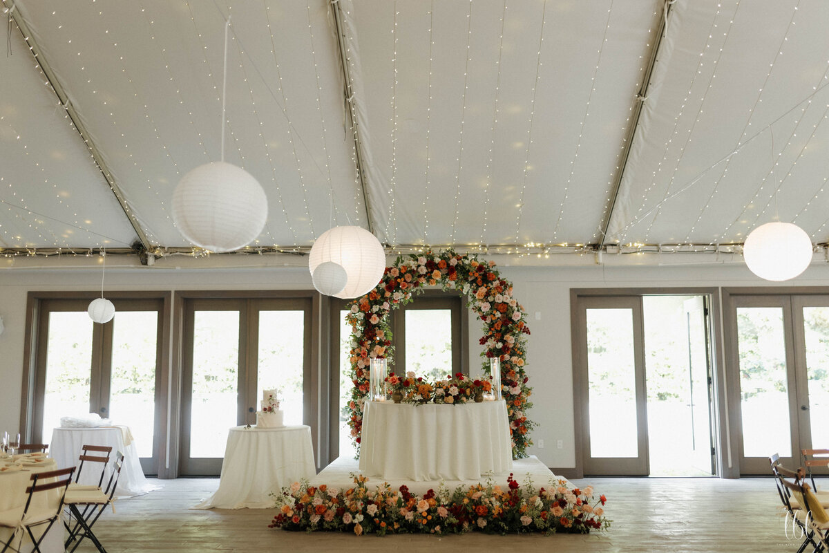 FayeFernCreative-CalamigosRanch-Wedding-Pavilion-Reception-AM-16