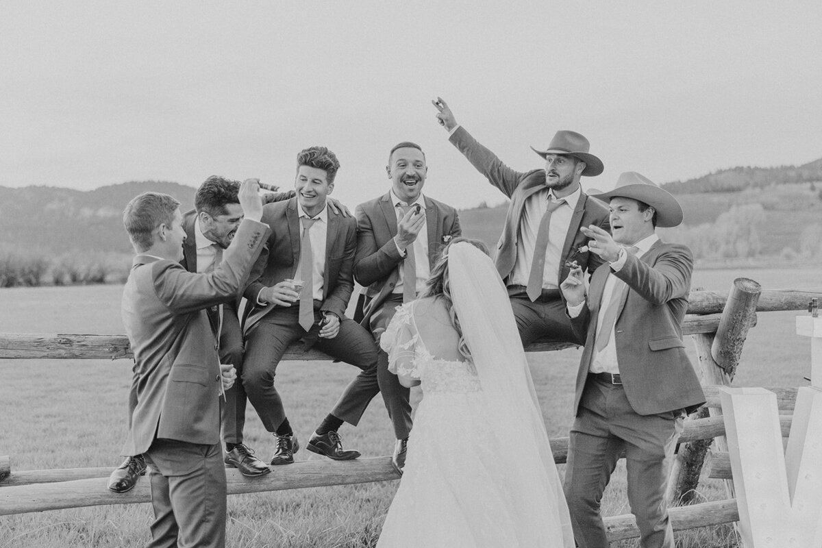 Diamond-cross-ranch-wedding-J-NFoxtails-photography-290