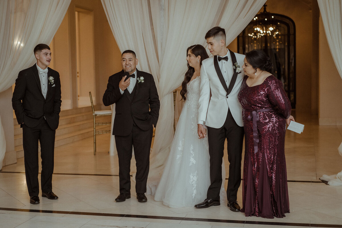 L&H_WED-335