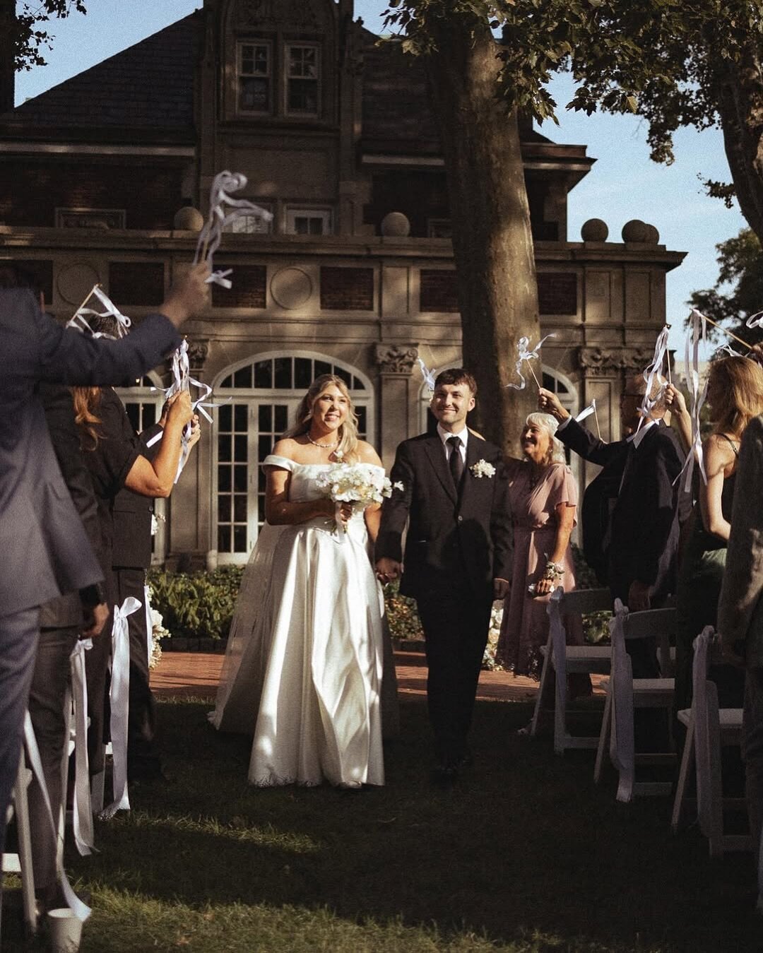 Amanda & Nate captured by @timelessbyemma - @emmabellefischer (2)