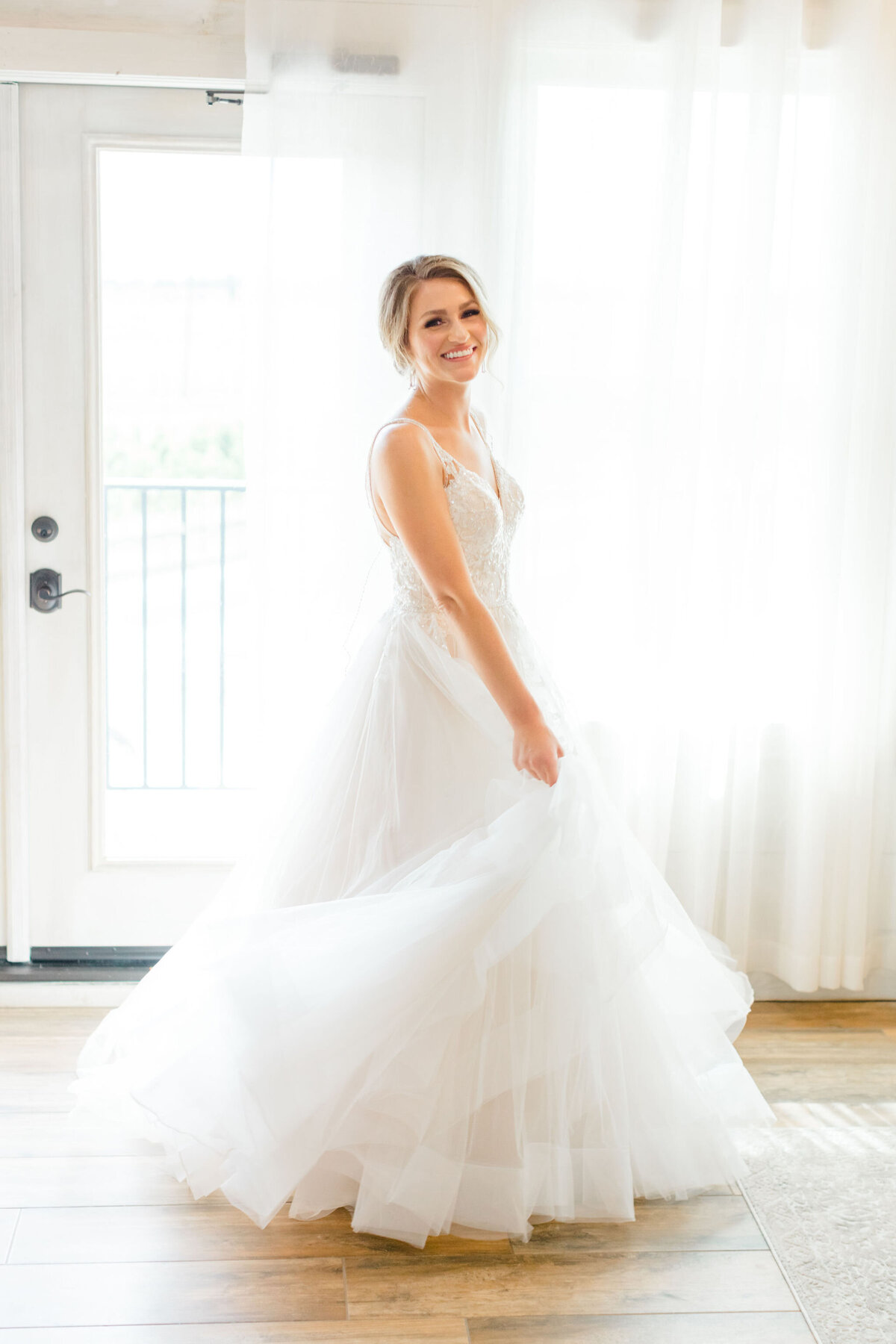 summer-natural-blush-weinberg-college-station-texas-wedding-12