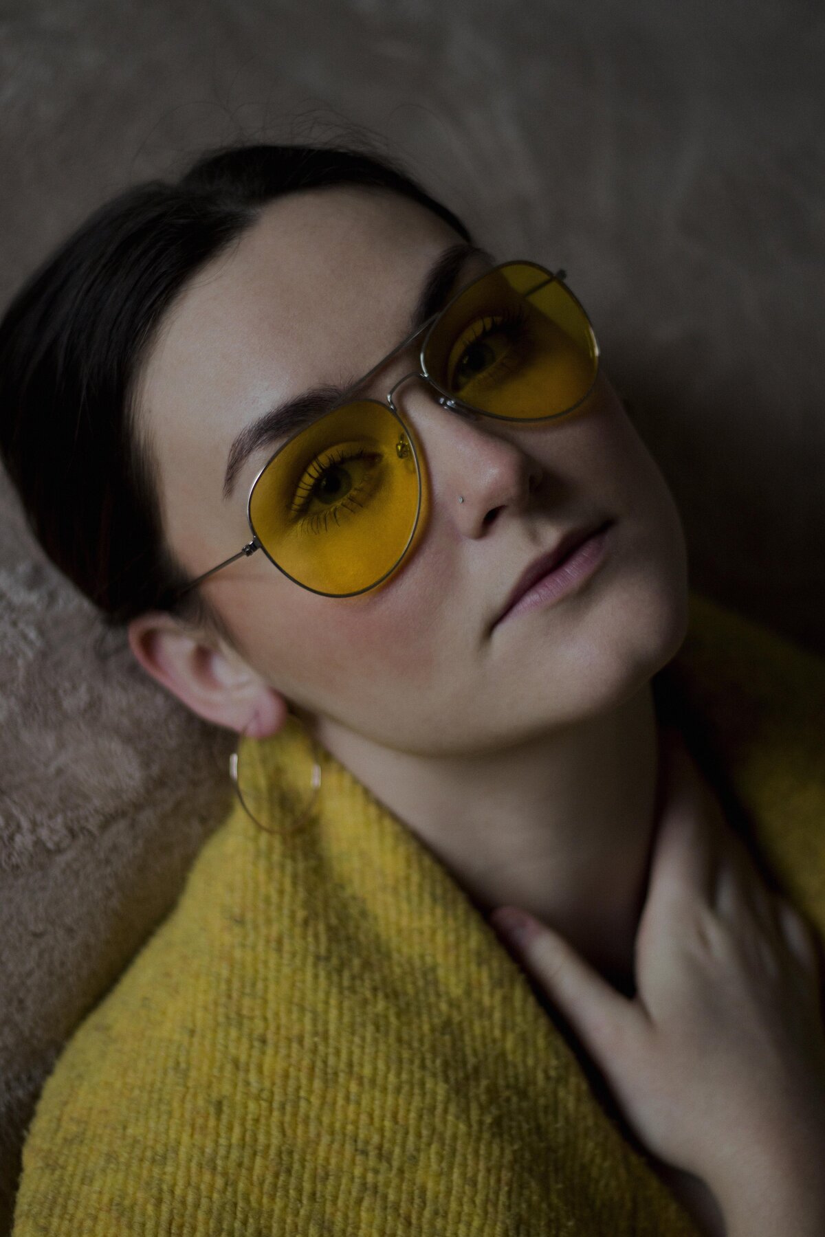 woman-with-yellow-glasses