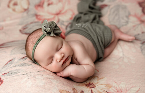 Indianapolis newborn photographer, newborn photography in Lafayette IN, newborn photographer near me, newborn portrait studio