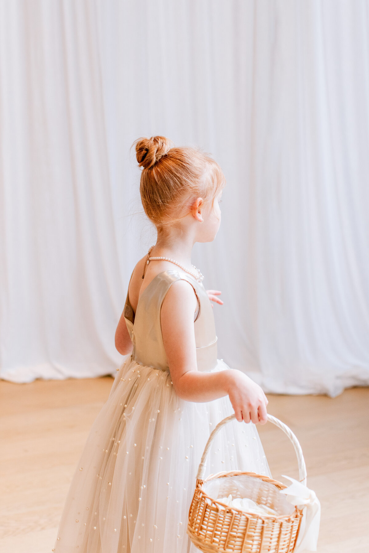 0492 Pascale and Nicolas NAC OBorn Room Wedding Downtown_Ottawa_Photography by Emma