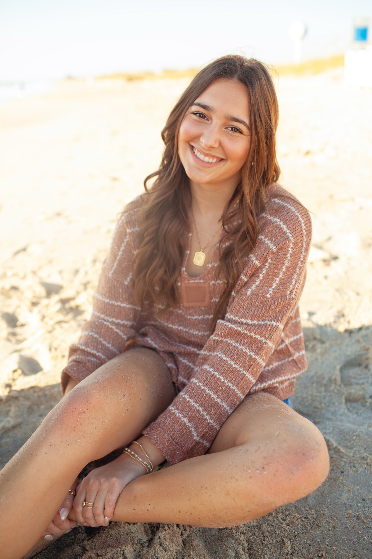 sweater and shorts wrightsville beach senior pics