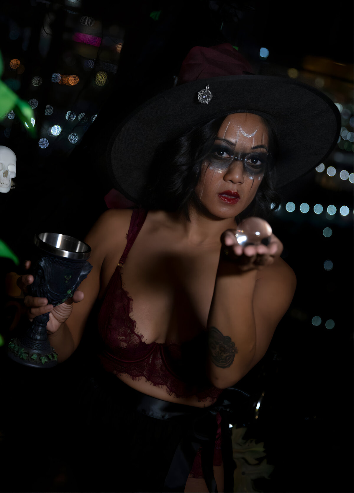 MANDUHWITCHY_04