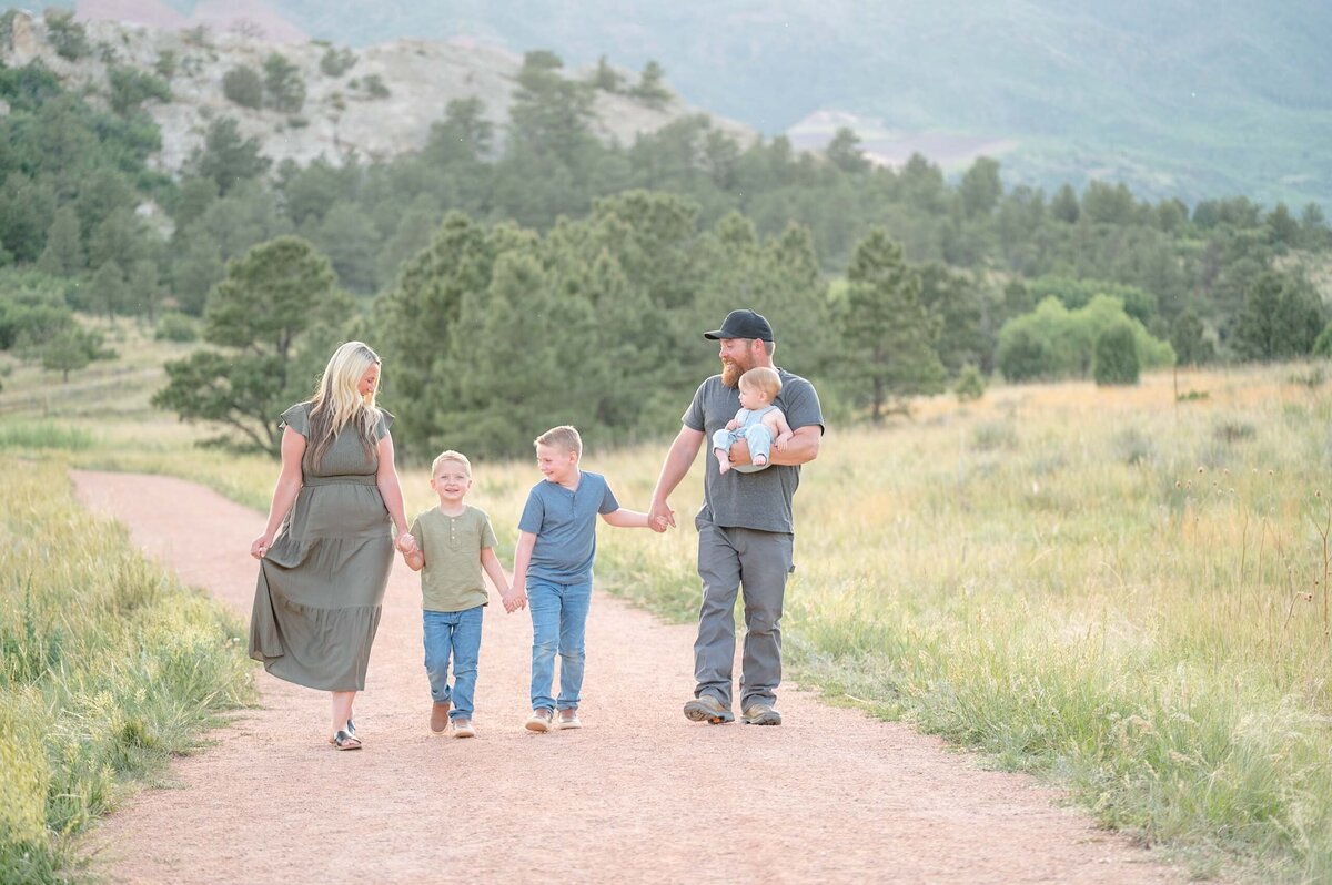 CO-Colorado-Springs-Magnolia-and-Grace-Photography-Co-Family-Session-KellyE# (1)-26