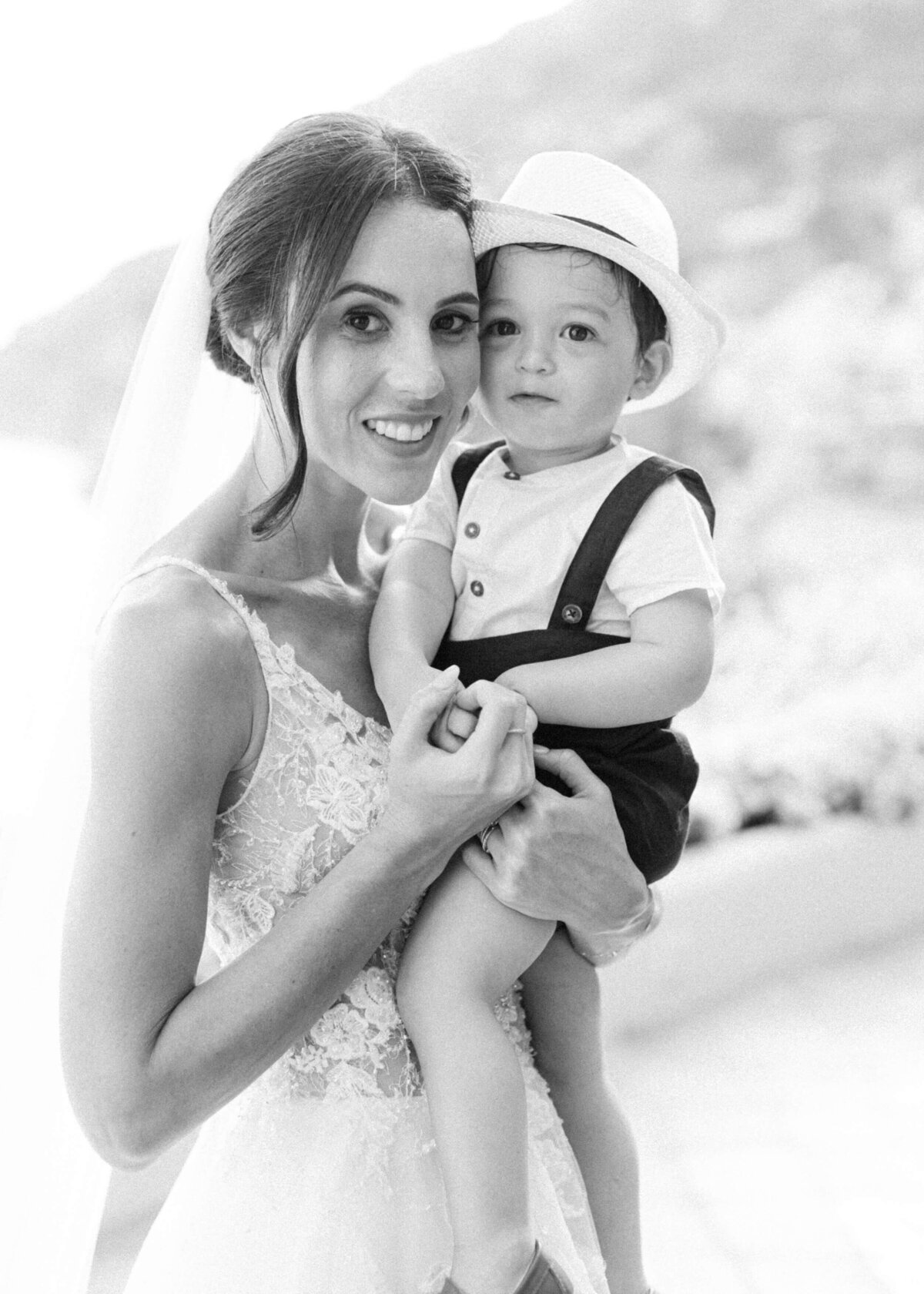 chloe-winstanley-italian-wedding-positano-hotel-marincanto-pageboy-bride