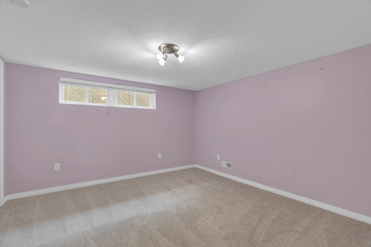 037-32Elginfield-37