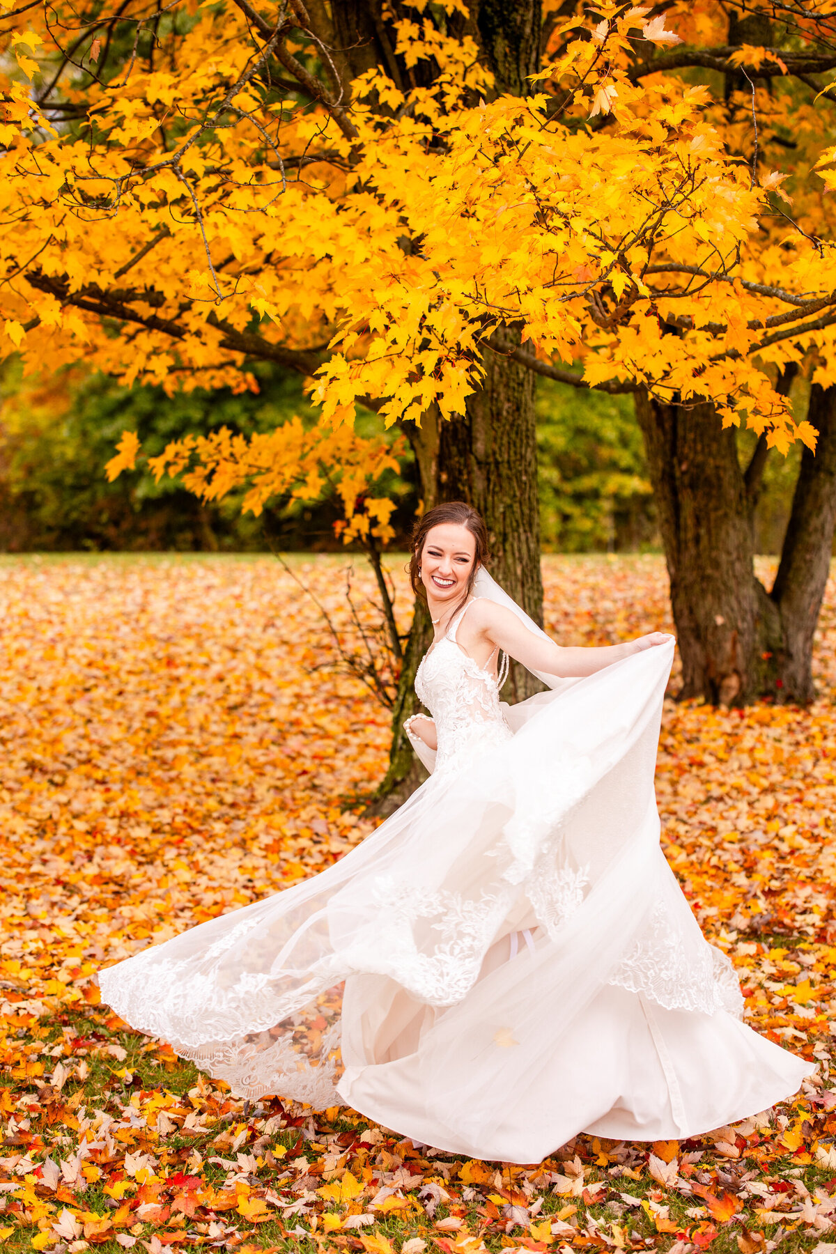 23.10.21 - Heather & Joel Wedding - Akron Ohio-32