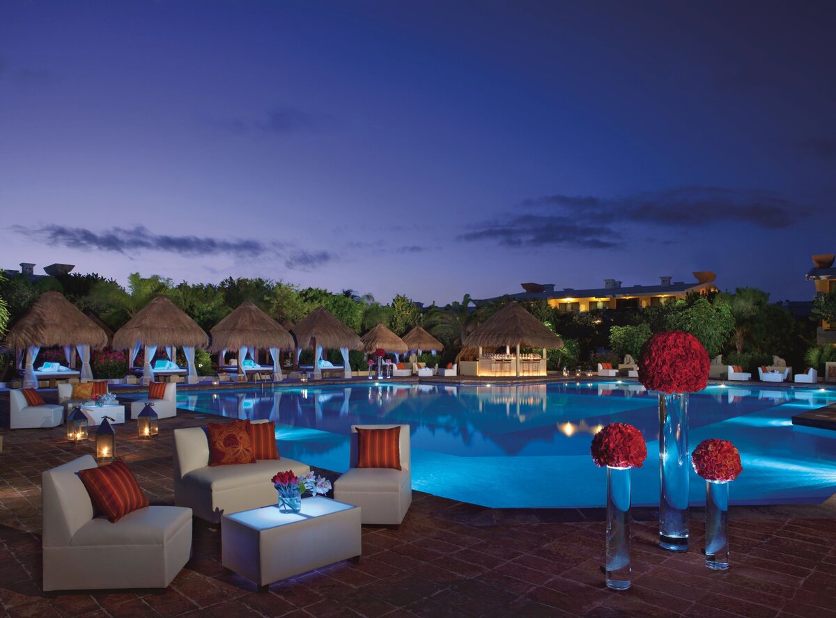 DRSRC-GRP-LoungeParty-PreferredPool-1-CB