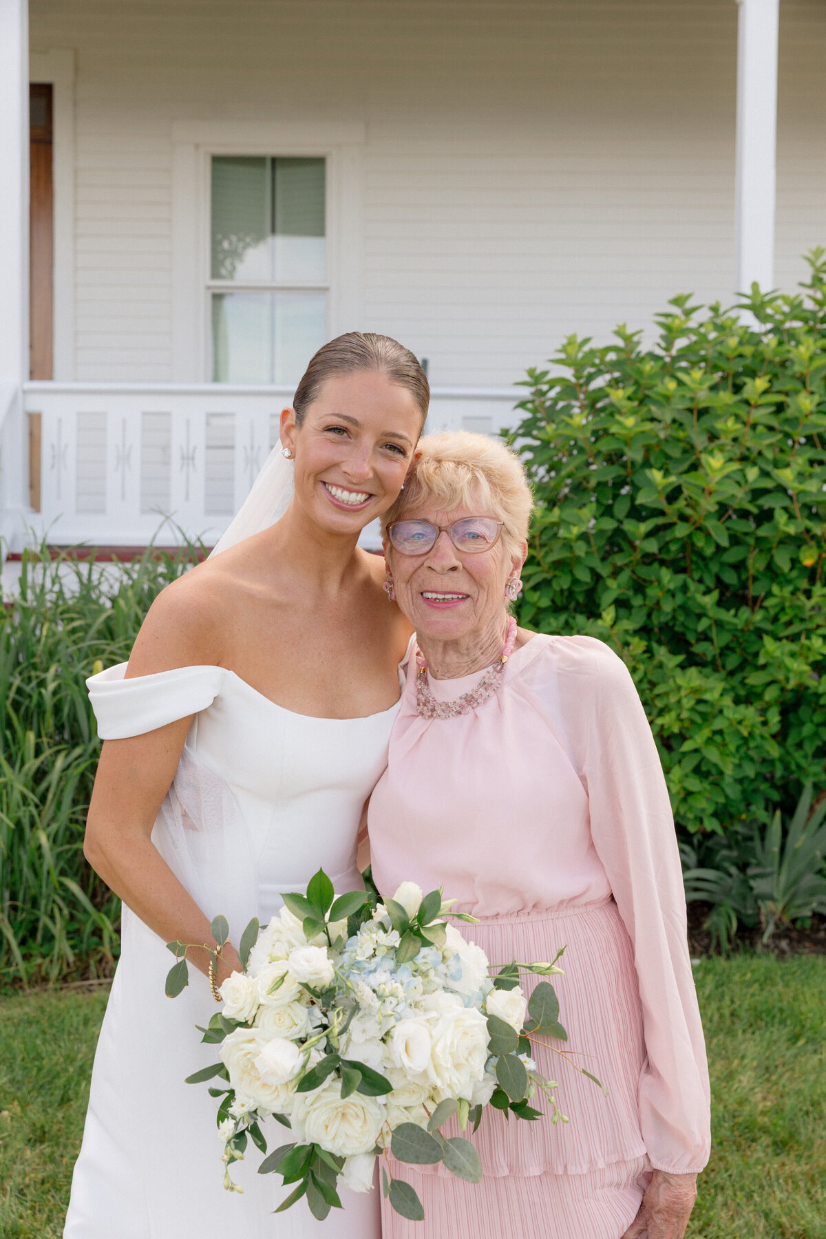Wedding_SpringHouse_BlockIsland_251PAT_0581©HilaryBlock