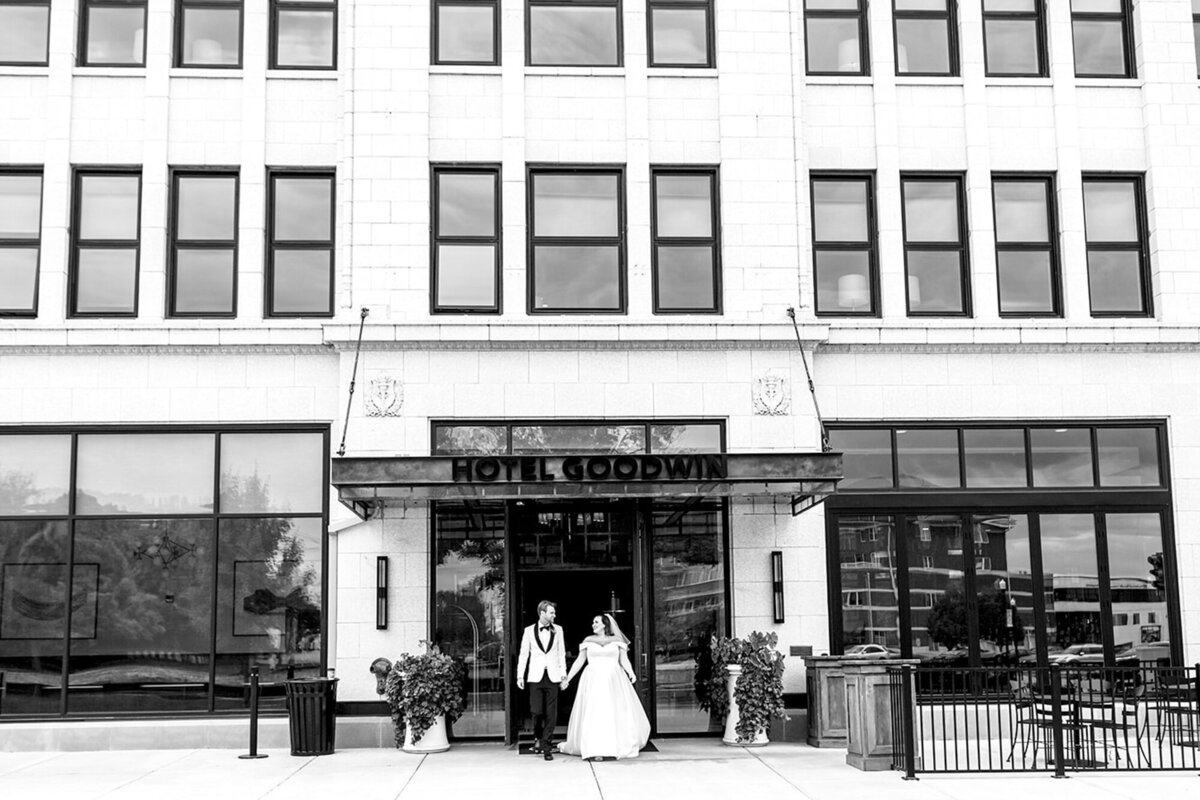 Hotel-Goodwin-Beloit-Country-Club-Wedding-Reception-54