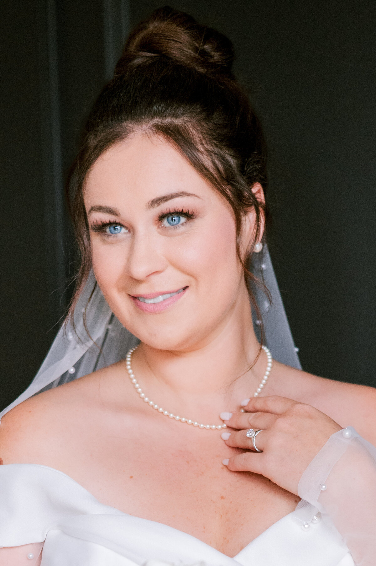 0409 Pascale and Nicolas NAC OBorn Room Wedding Downtown_Ottawa_Photography by Emma