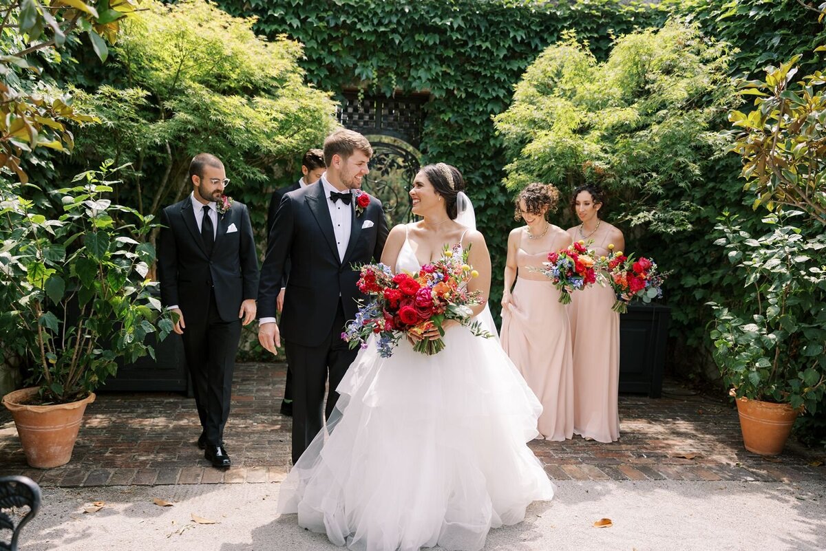 Apiary-lexington-ky- wedding-party