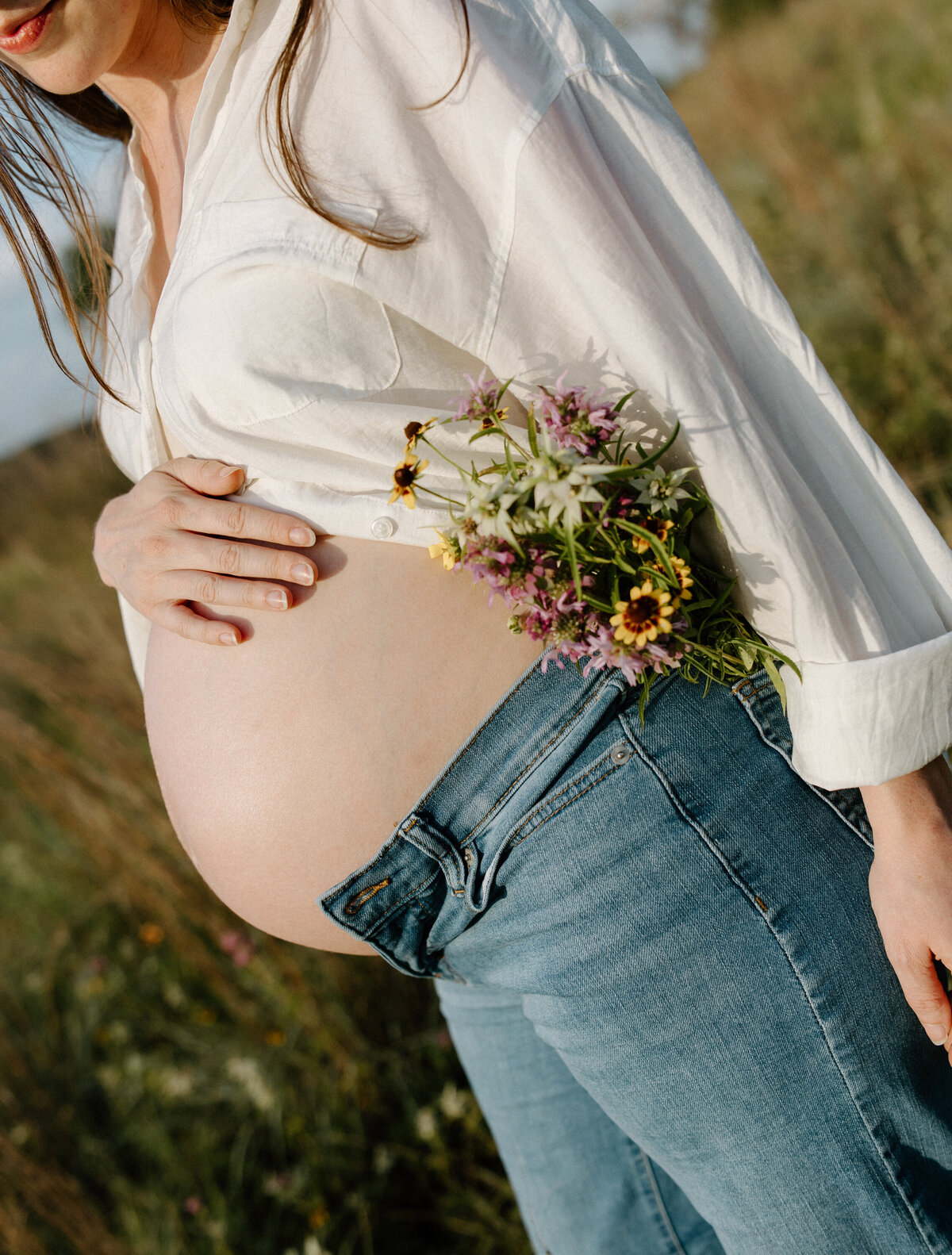 Austin-Lifestyle-Photographer- Moody Maternity Story-28
