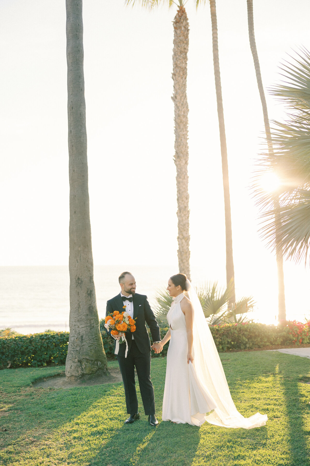 Ole-Hanson-Beach-Club-Wedding-Photographer-52