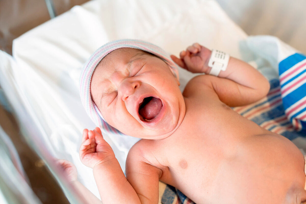 fresh 48 newborn photos in the hospital charlottesville va