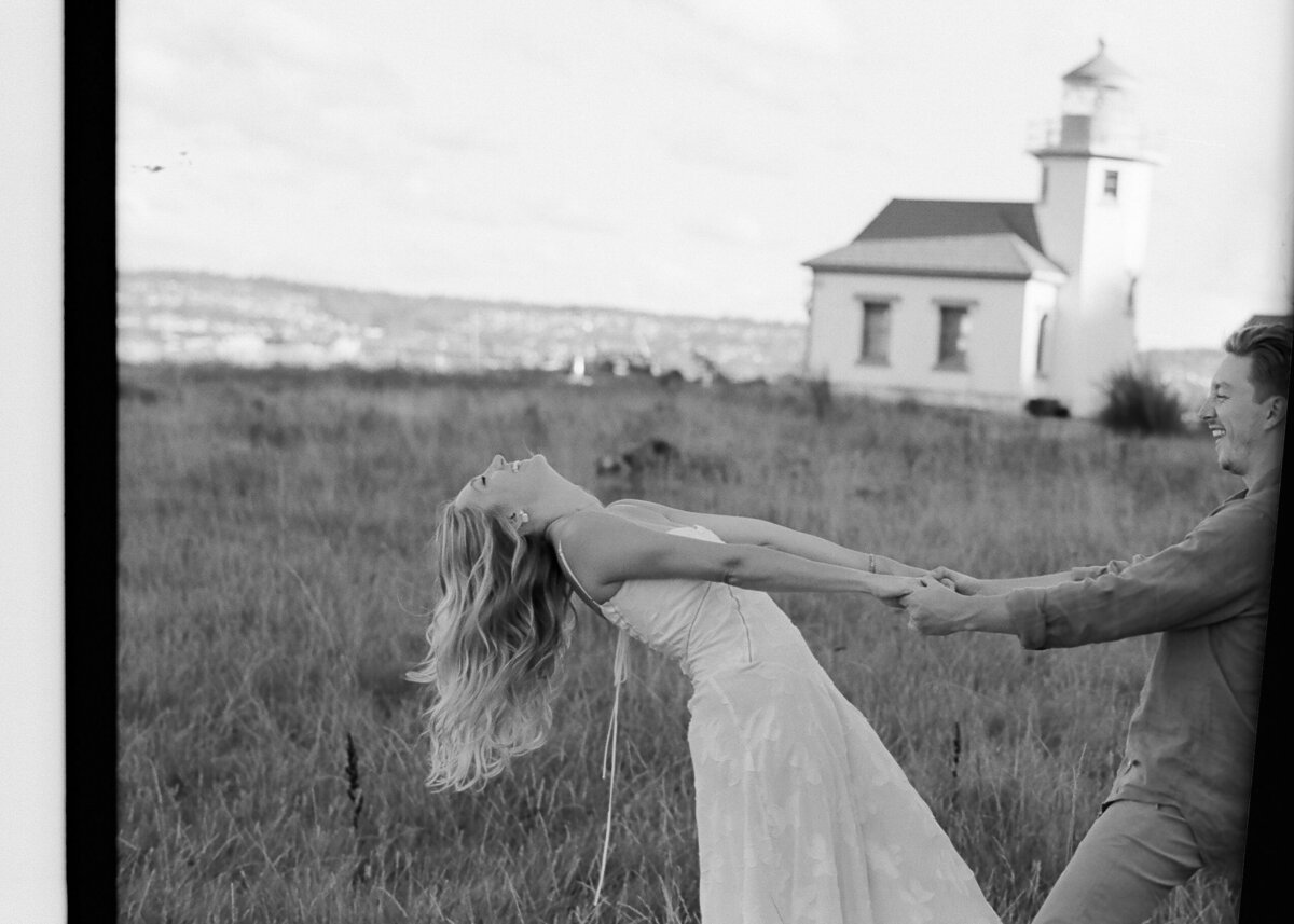 Miranda+Jason-Seattle-Engagement-Photos-193