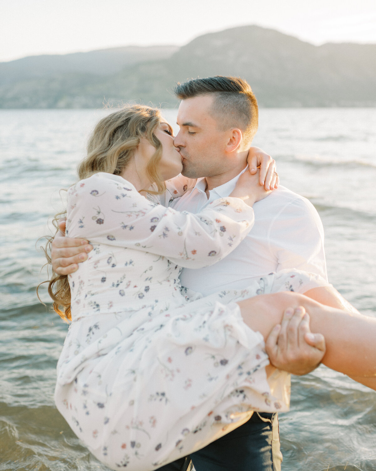 minted-photography-cedar-creek-winery-engagement-bc-21