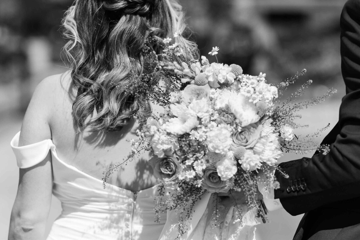 27-greyscale-elopement-chicago
