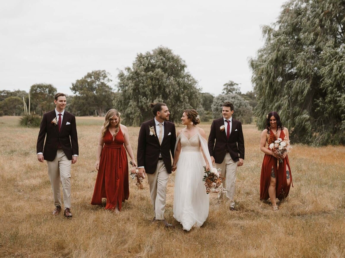 Natural Wedding Photos