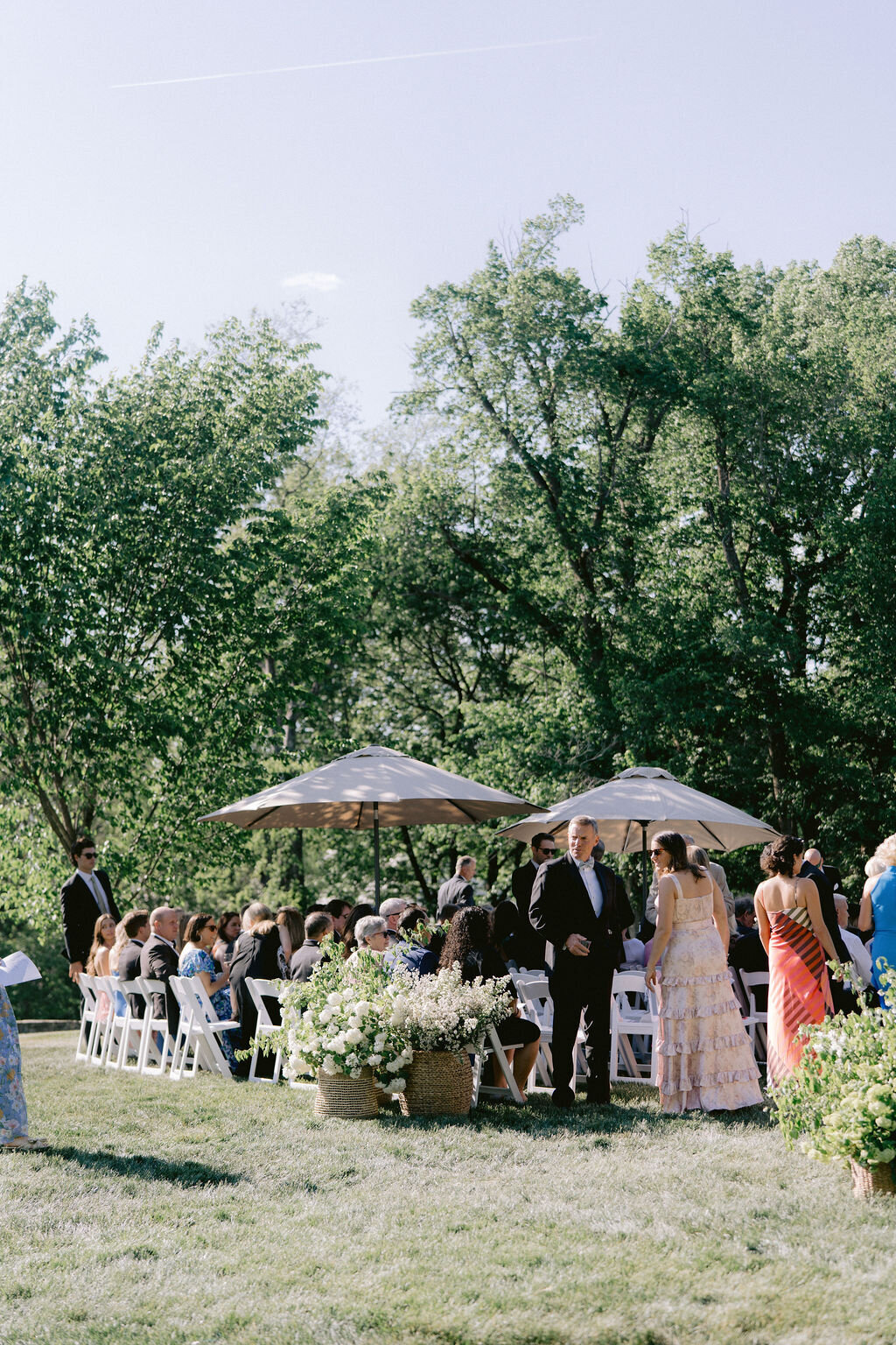 NikkiSanterre_EastCoastLuxuryWeddingPhotographer_CliftonInnWedding_Sky&Ryan-444