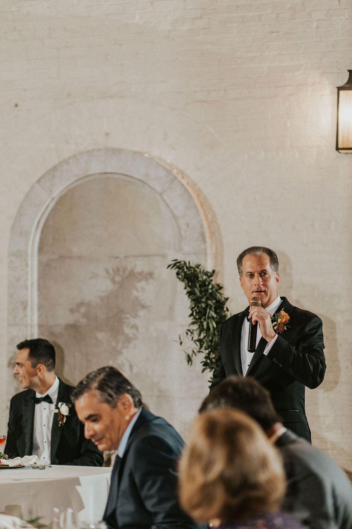 WELLING-FLORES.Wedding.EngineersClub-rcptn-78