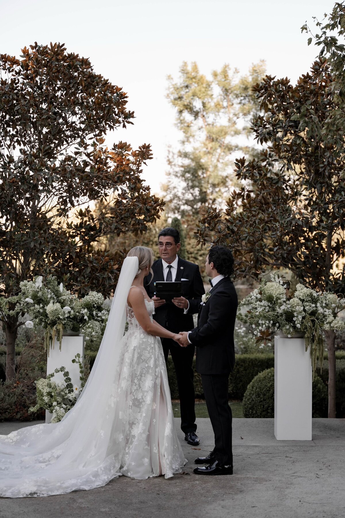 ceremony at the gardens at park winters