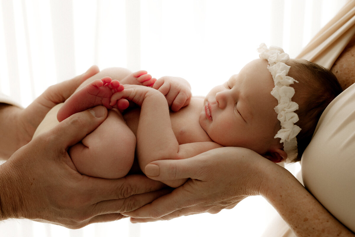 annieharperphotograph-NewbornCM-30