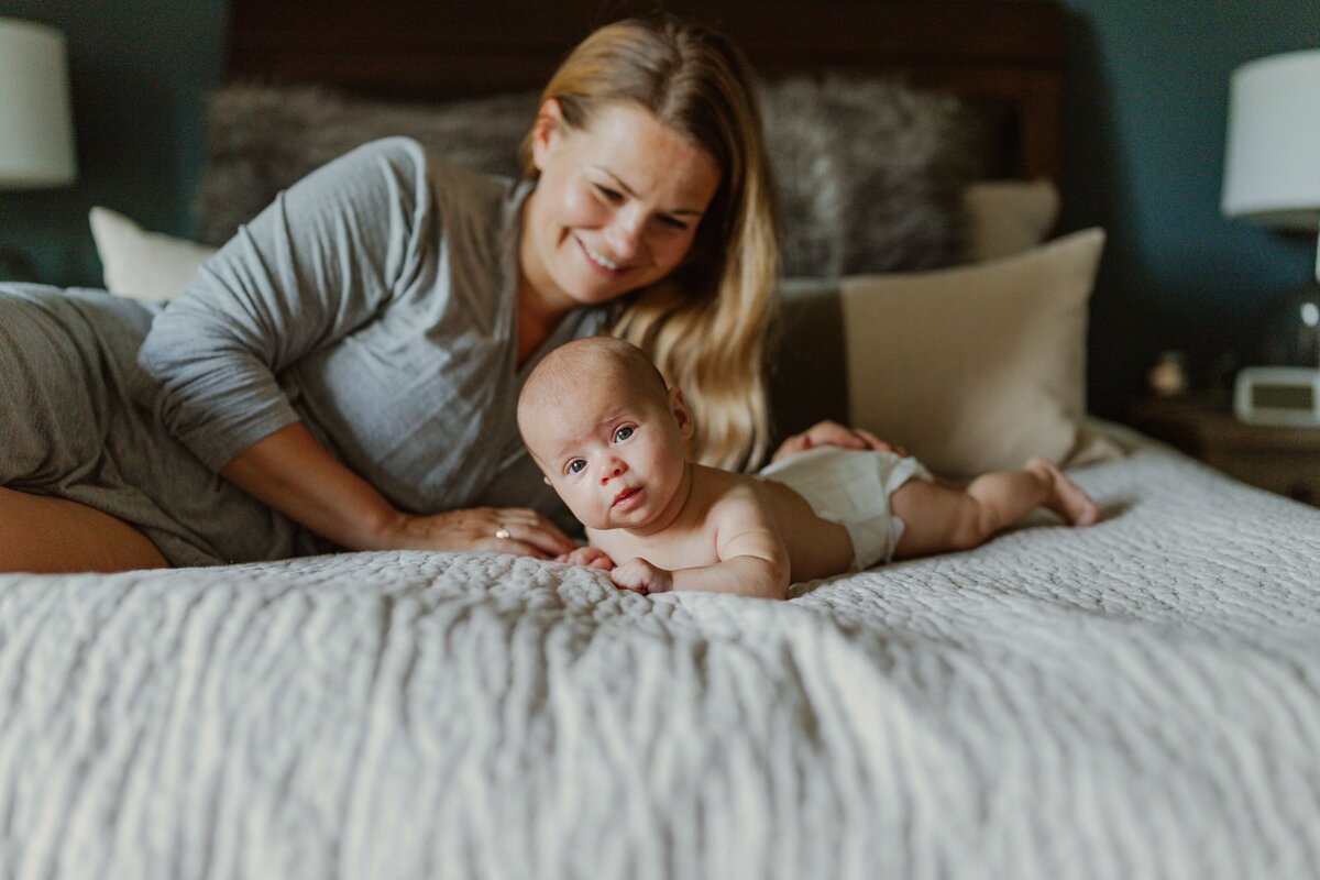 Newborn Session With Mom and Baby in Chicago, IL by Taylor Lynn Studios
