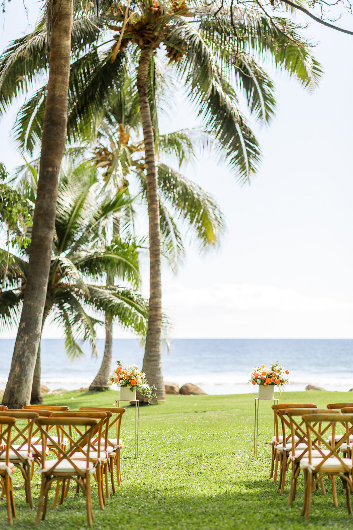 Feature Gallery  - Maui_ HI - Amber & Andrew_amber-andrew-maui-wedding-preview-photos-43