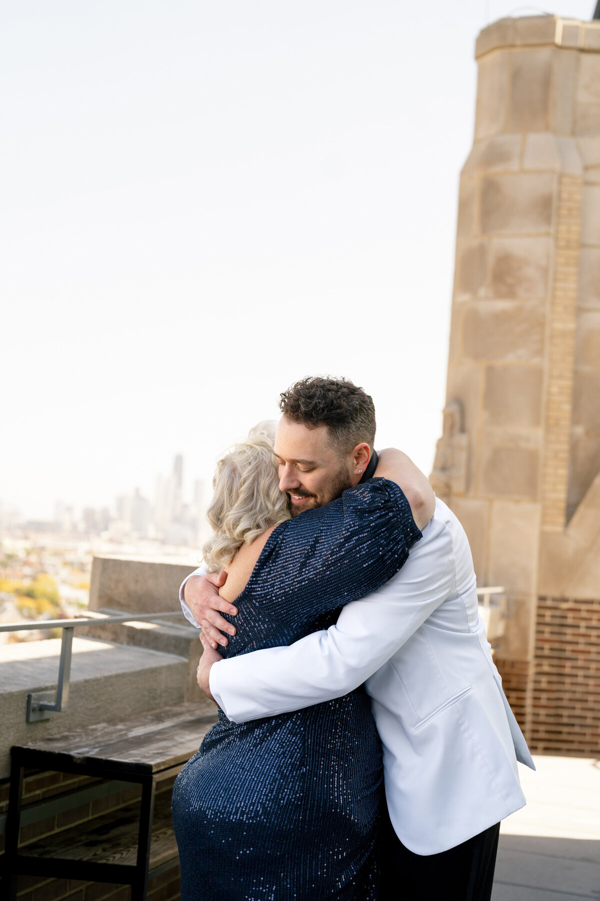 Berlez-Aspen-Avenue-Chicago-Wedding-Photographer- Clementine-Events-Thistle-&-Plume-Shannon-O’Brien-Makeup-Daniela-Kosta-Beauty-Sarabande-The-Robey-Vogue-Magazine-Editorial-Edgy-35