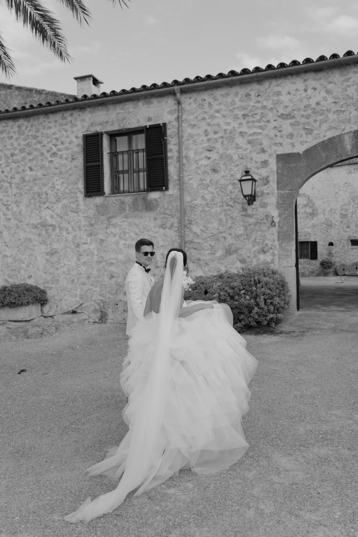 Flora_And_Grace_Mallorca_Editorial_Wedding_Photographer-27