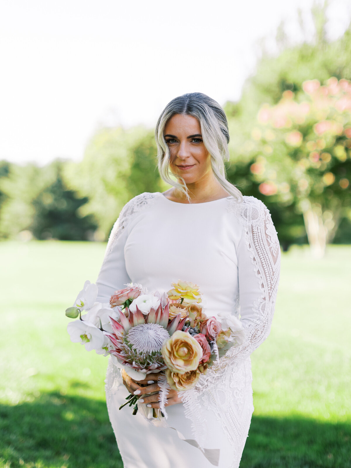 12_Kate Campbell Floral Maryland Golf Country Club Fall Wedding by Madeline Collins photo