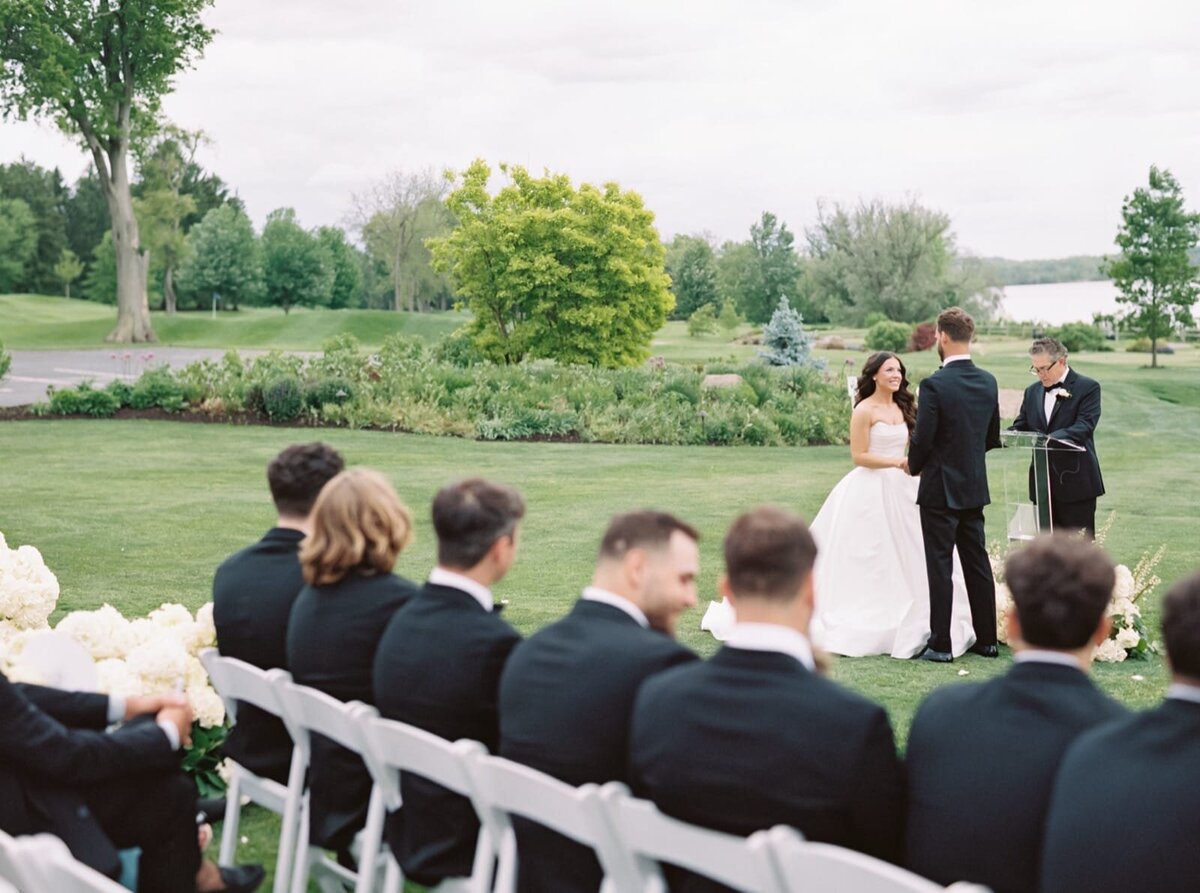 2025_05_17 Jenna + Gray Lake Club Wedding-web-00071