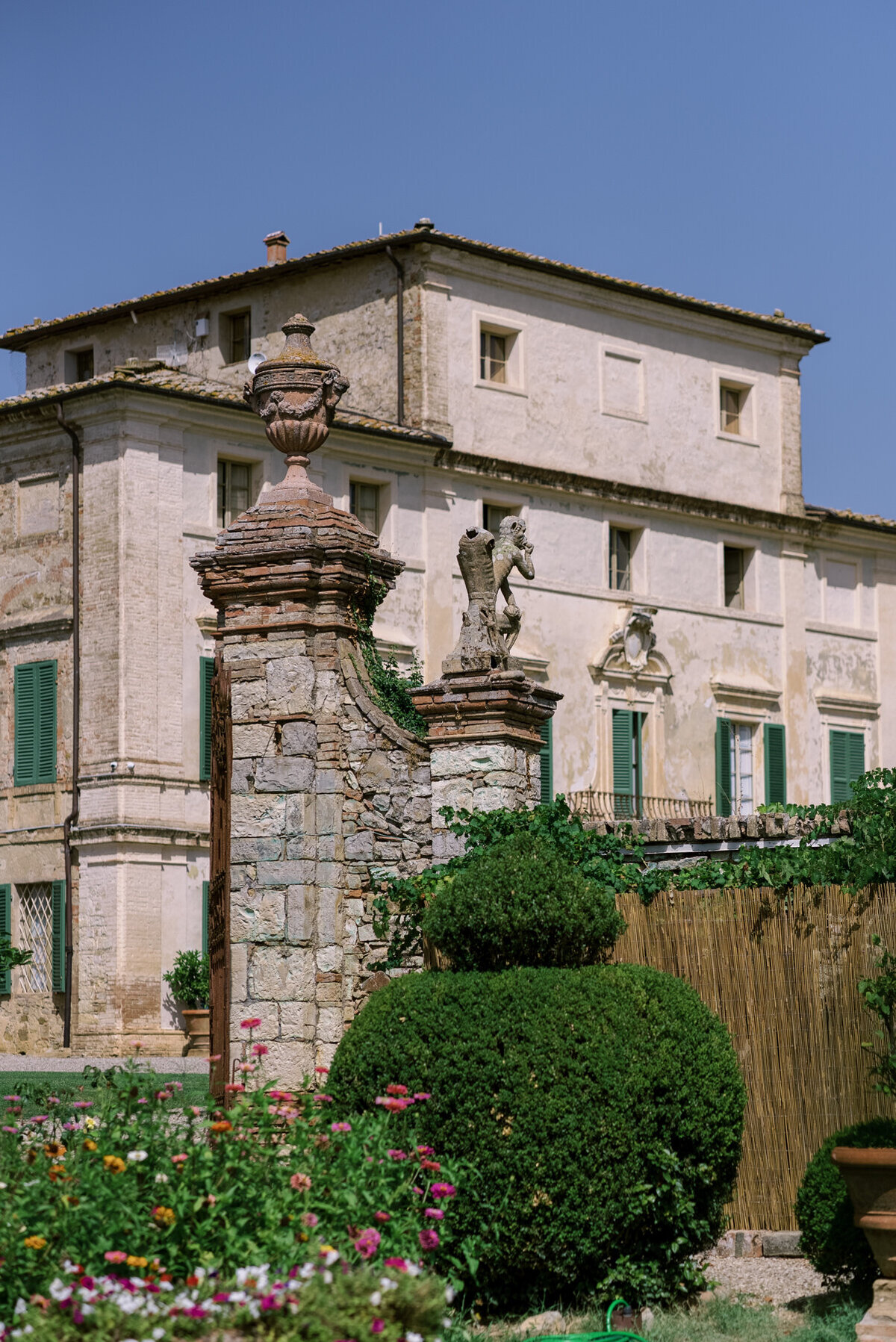 villa_di_geggiano_wedding_photographer_A_T-3