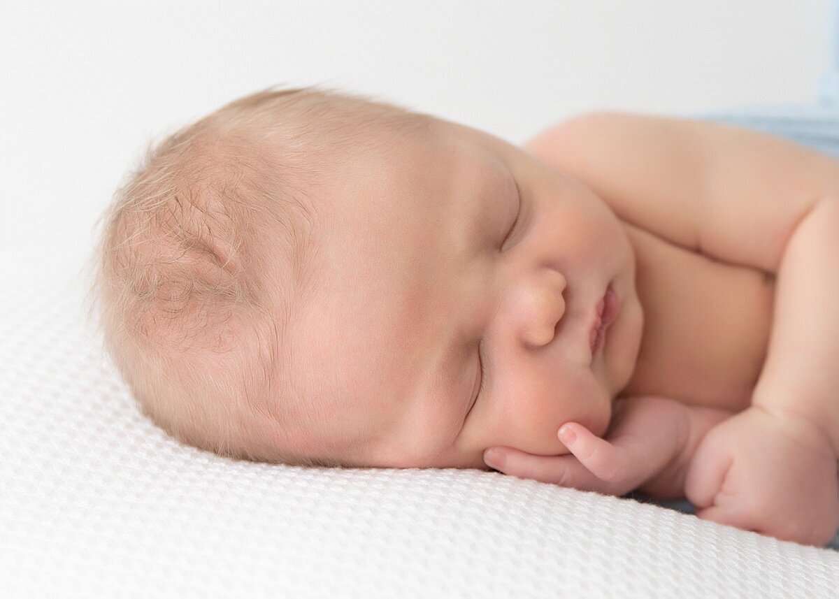 cleveland-newborn-photographer_0070