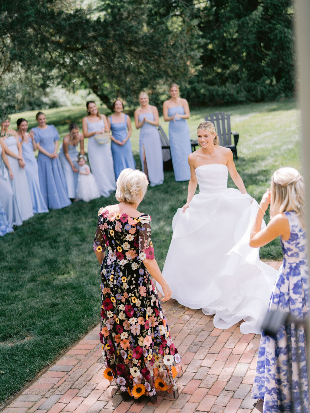 NikkiSanterre_EastCoastLuxuryWeddingPhotographer_CliftonInnWedding_Sky&Ryan-27