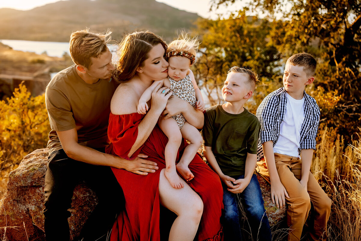 Family Session in Burleson, Texas | Burleson, Texas Family and Newborn Photographer
