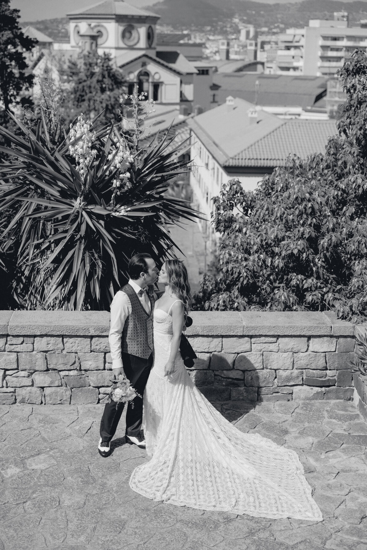 wedding photographer barcelona montjuic-26