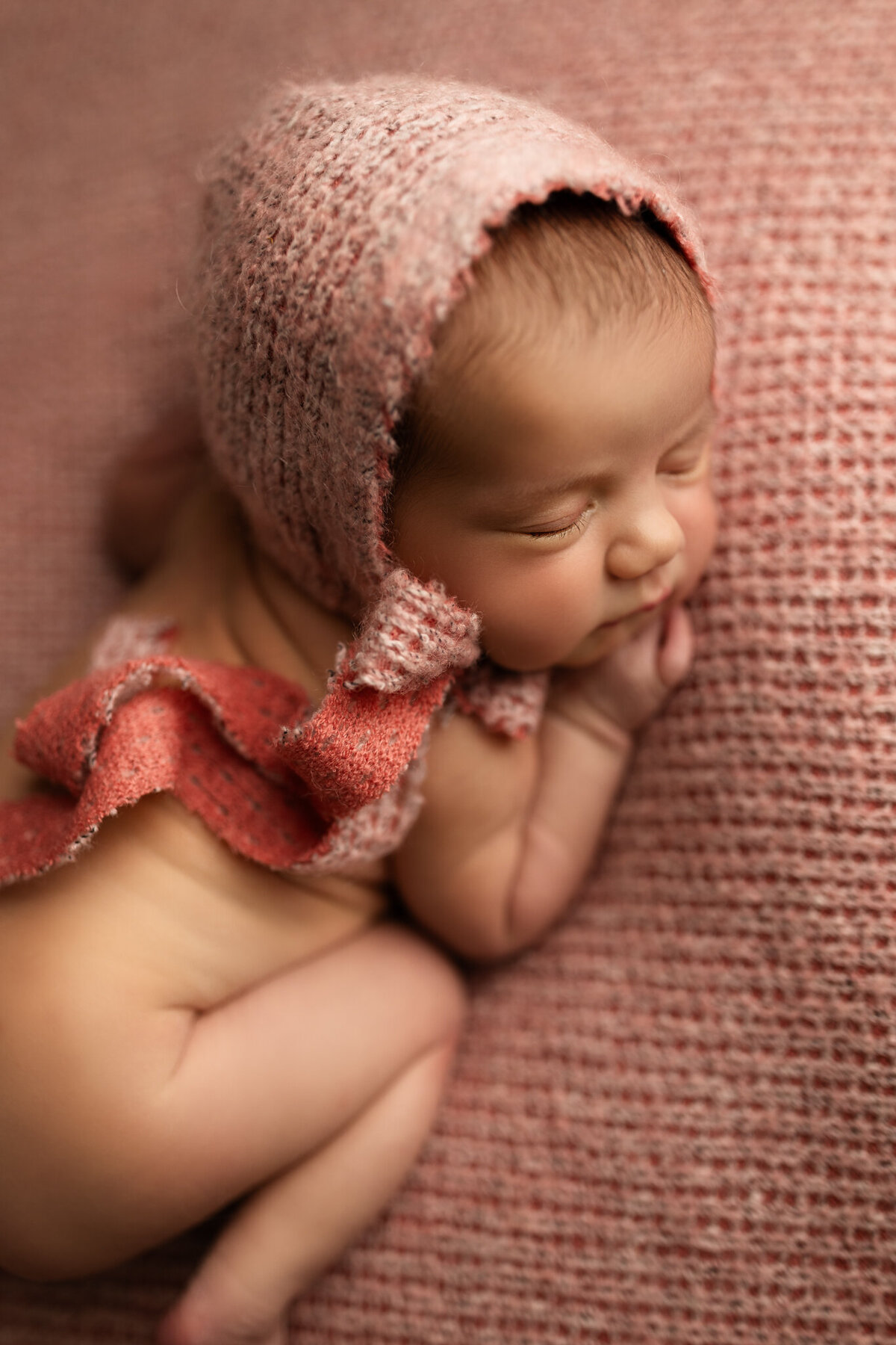 NW Arkansas newborn photographer, newborn photography near me, newborn portraits in NW Arkansas