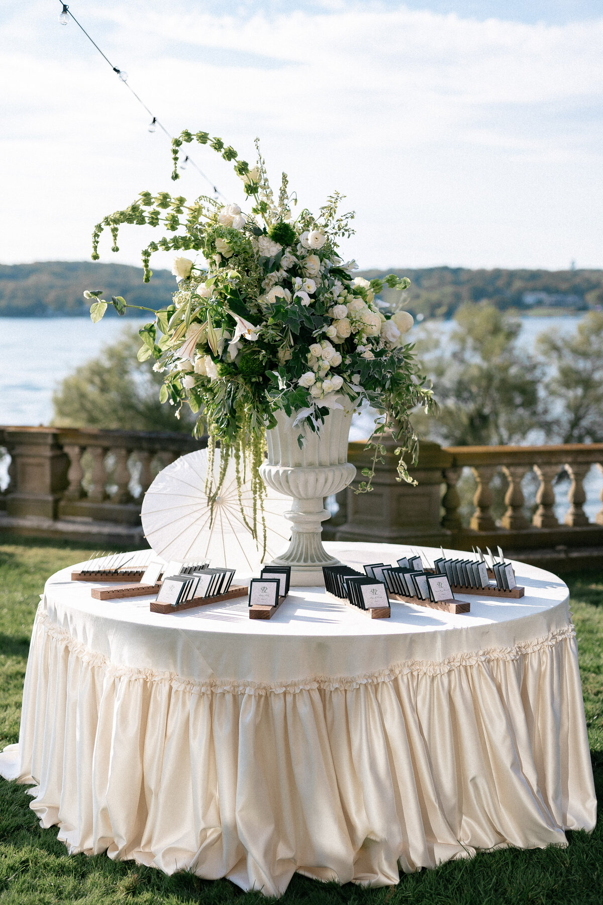 golden hour champagne ivory stone manor wedding lake geneva-47