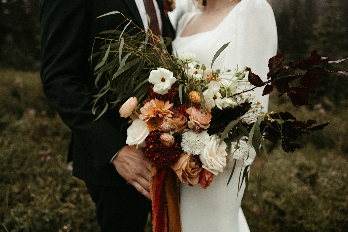 MtRainierSmallWedding-DallinHazard-50