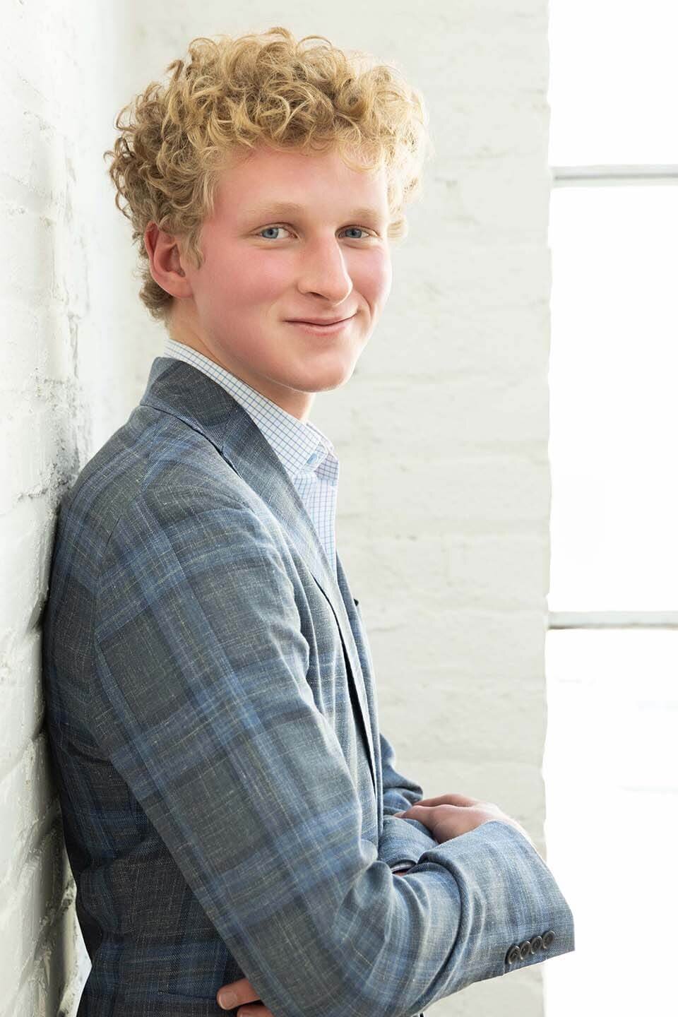 handsome-senior-guy-headshot-photo
