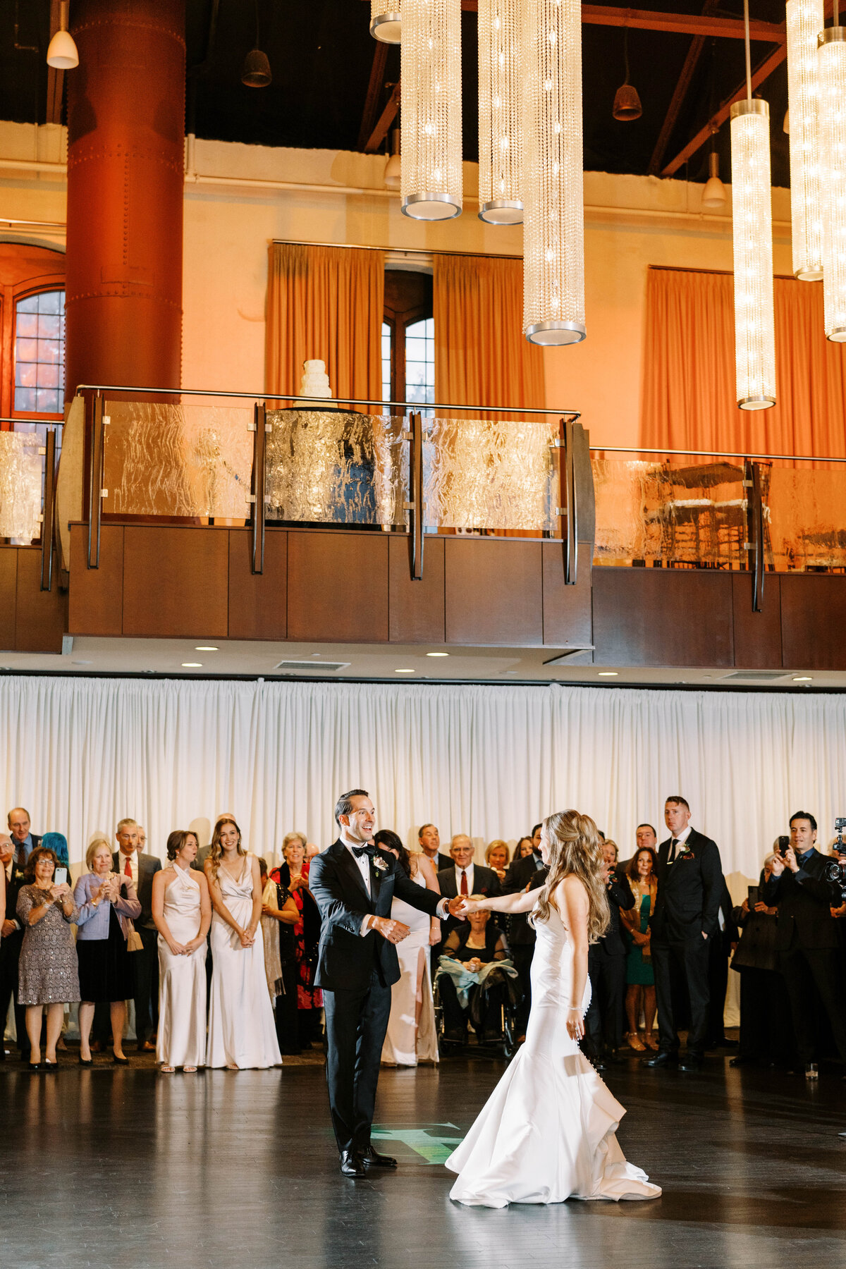 Phoenixville-Foundry-Romantic-Fall-Wedding-Photographer-Reception-Party-Photos_144