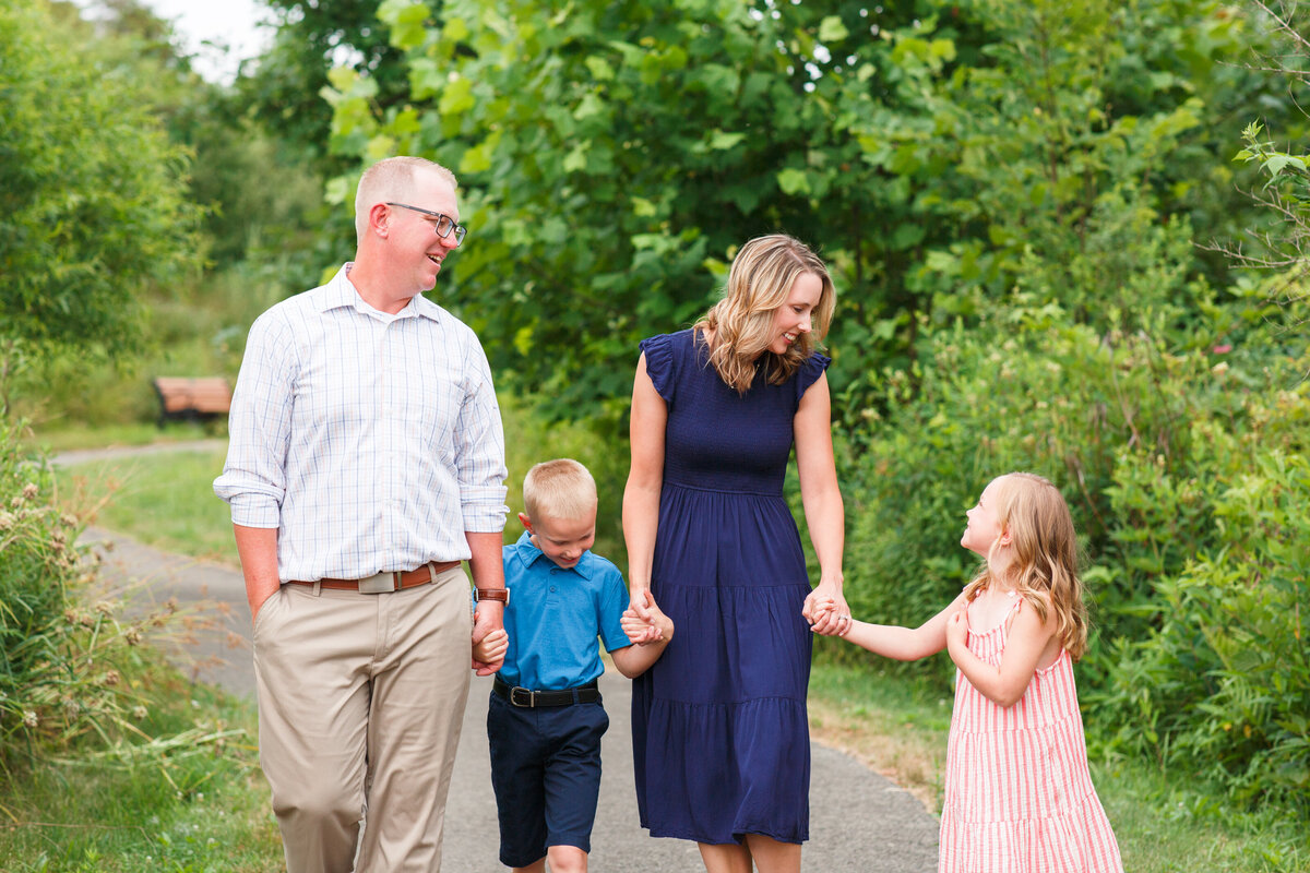 saunders-family-photos-2022-bushy-run-21